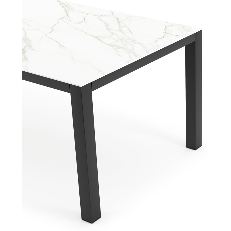 Como tuintafel in zwart aluminium en volkeramiek Calacatta - L 200 x B 100 x H 75 cm