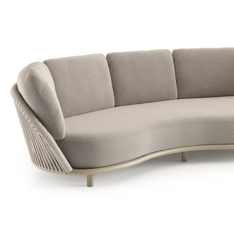 Lupino loungebank in beige aluminium en beige verticaal geweven luxe vlakke brede rope met firenze sand all weather solica kussen