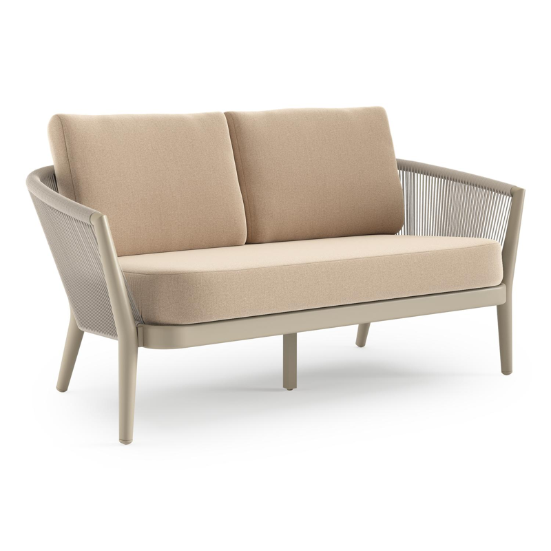 Orso loungebank in beige aluminium en beige verticaal geweven ronde rope met Natte Heather Beige all weather sunbrella® luxe kussen