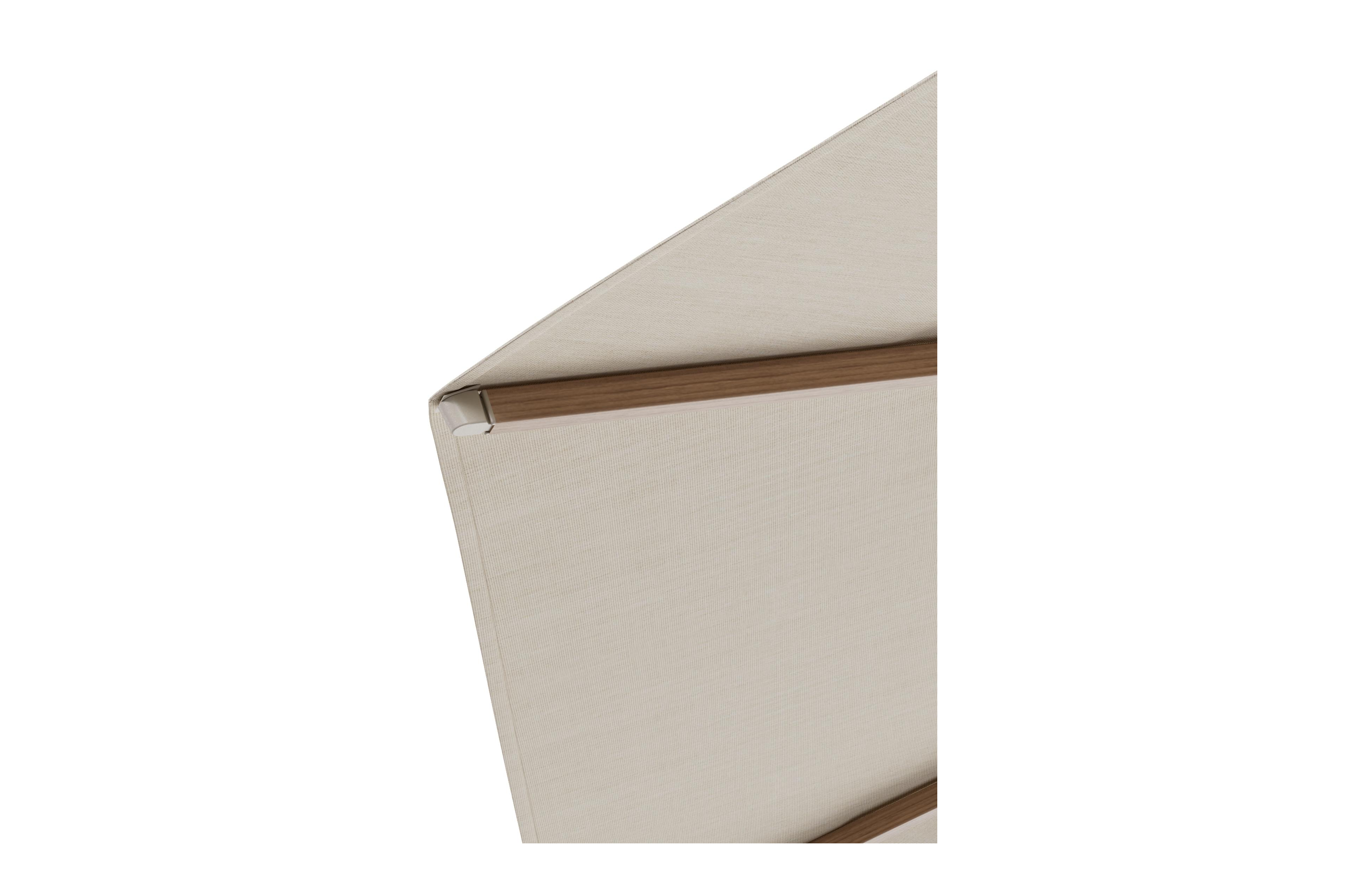 Umbria staanparasol in houtlook aluminium en beige All Weather Sunbrella® Premium parasoldoek - Dia. 250 cm met parasolvoet Intenso 60 kg