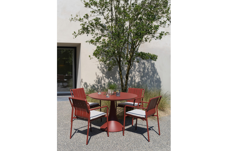 Fano tuintafel rond in ruby aluminium - Dia. 110 x H 75 cm