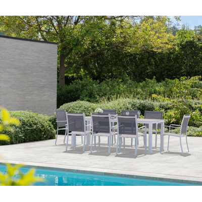 Ensemble de jardin Varese en aluminium blanc avec plateau de table en céramique pleine gris et 8 chaises de jardin empilables Calobra