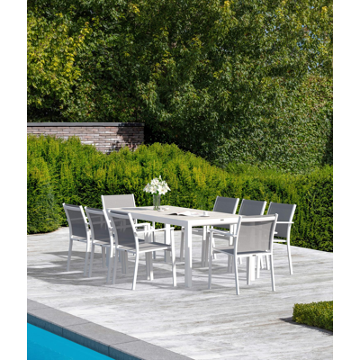 Madura tuinset in wit aluminium en travertin keramische tegels tafelblad met 8 stapelbare Bareto tuinstoelen