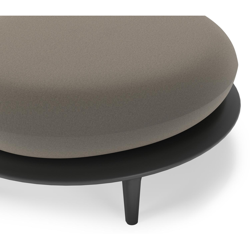 Pouf Bomero en aluminium noir et coussins en all weather sunbrella® luxe natte carbon beige
