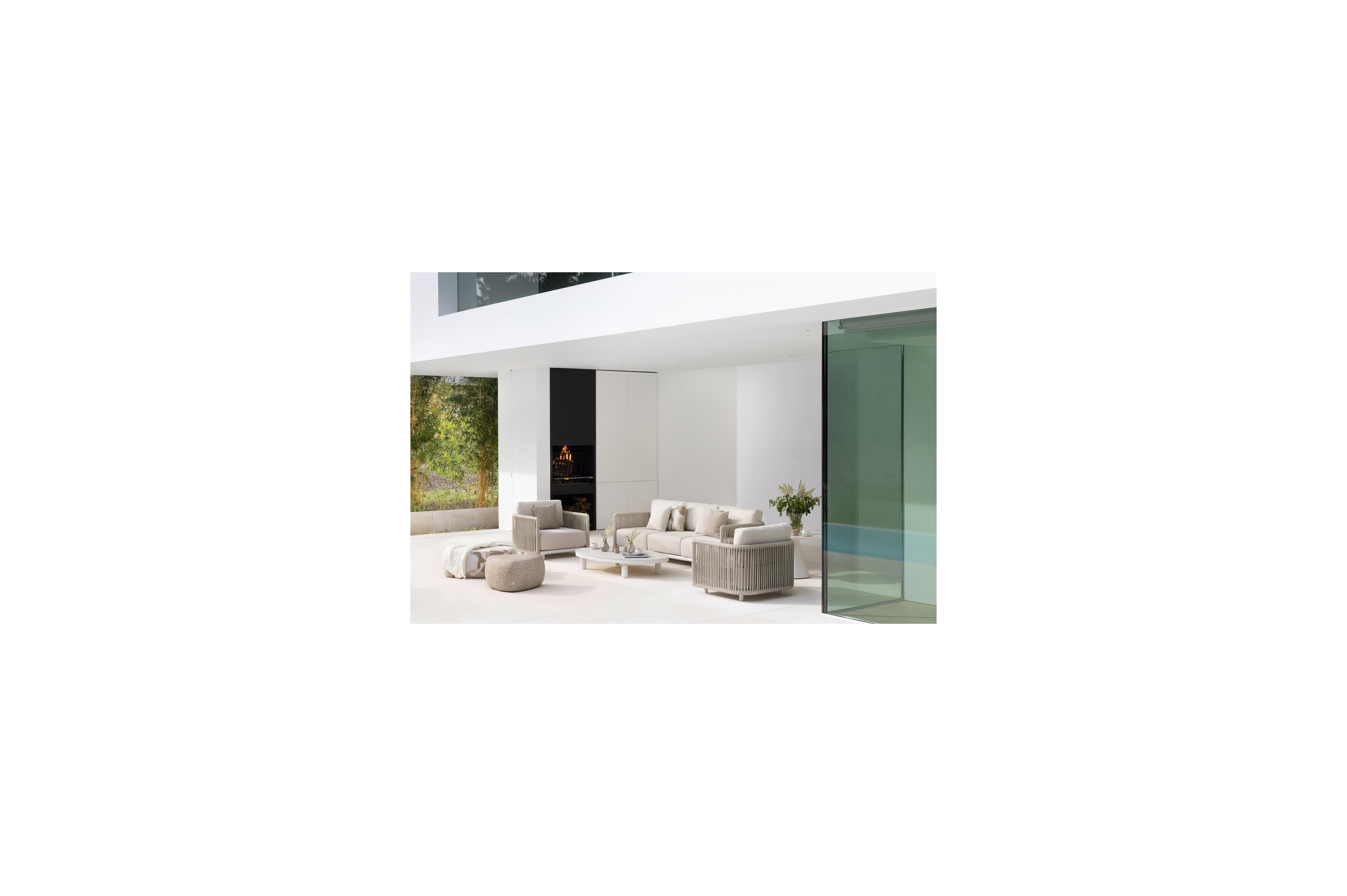 Organo loungestoel 1-zit in wit aluminium en beige verticaal geweven luxe vlakke rope met chartres pewter all weather sunbrella® luxe kussen