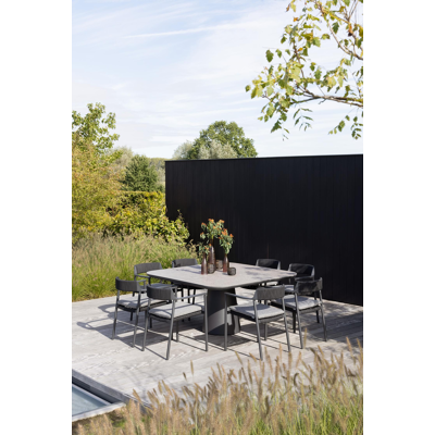 Fiordo tuinstoel in zwart aluminium en zwart vierkant geweven ronde rope 