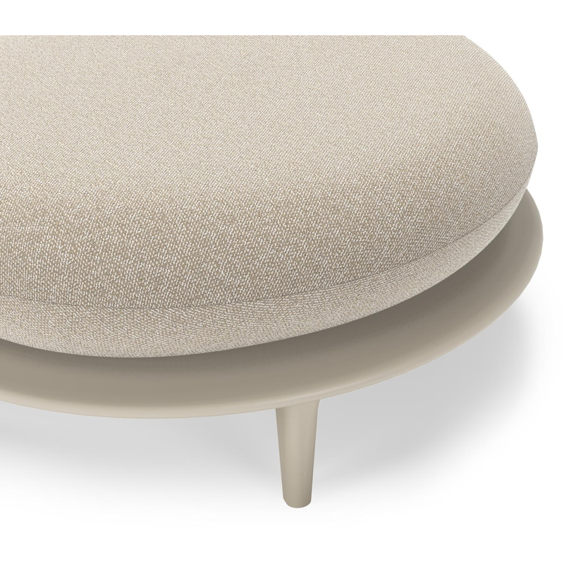 Bomero poef in beige aluminium met marbella ecru all weather cosytica kussen