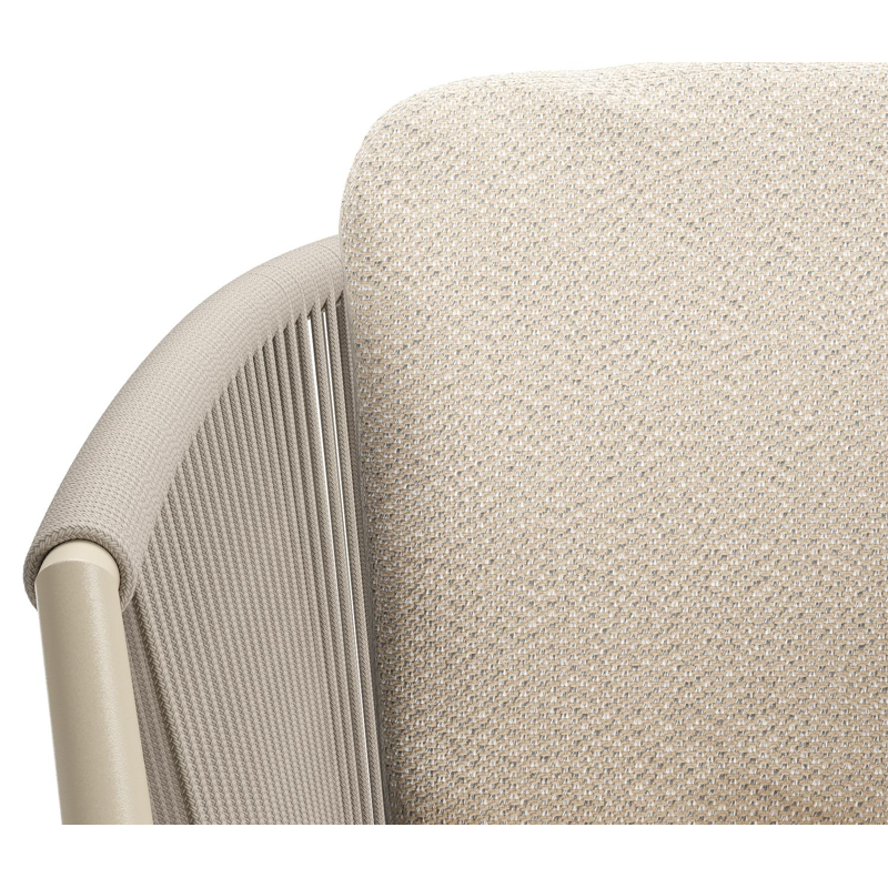 Orso tuinstoel in beige aluminium en beige verticaal geweven ronde rope met luxe zitkussen in All Weather Sunbrella® Luxe Lopi Sand