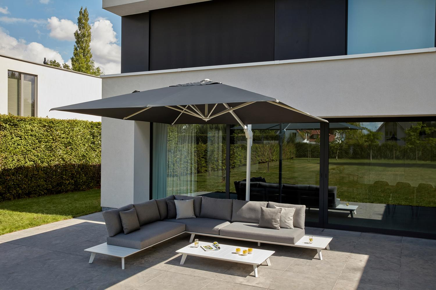 Puglia loungehoek in wit aluminium met grijs weather+ softtouch kussens