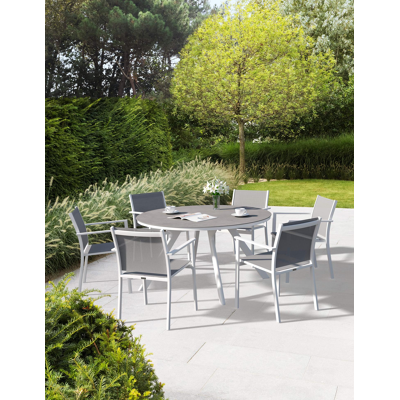 Viaro tuinset in wit aluminium en grijs volkeramiek tafelblad met 6 stapelbare Bareto tuinstoelen