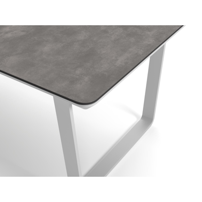 Alora tuinset in wit aluminium en grijs keramische print tafelblad met 8 stapelbare Bahia tuinstoelen