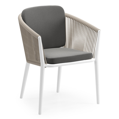 Orso tuinstoel in wit aluminium en beige verticaal geweven ronde rope met kussen in natte charcoal chine all weather sunbrella® luxe