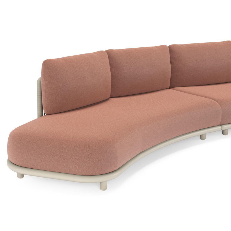 Lomano loungehoek in beige aluminium en beige verticaal geweven luxe vlakke rope met Savane Rust all weather sunbrella® luxe