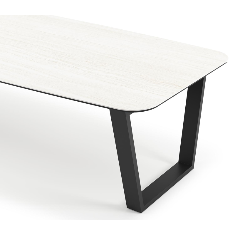 Pagino tuintafel bootvorm in zwart aluminium en volkeramiek calista - L 315 x B 115 x H 73 cm