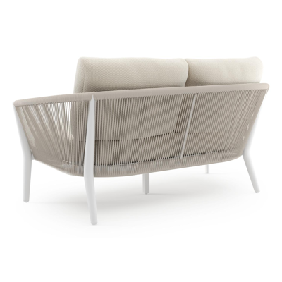 Orso loungebank in wit aluminium en beige verticaal geweven ronde rope met Althea Off White all weather cosytica kussen