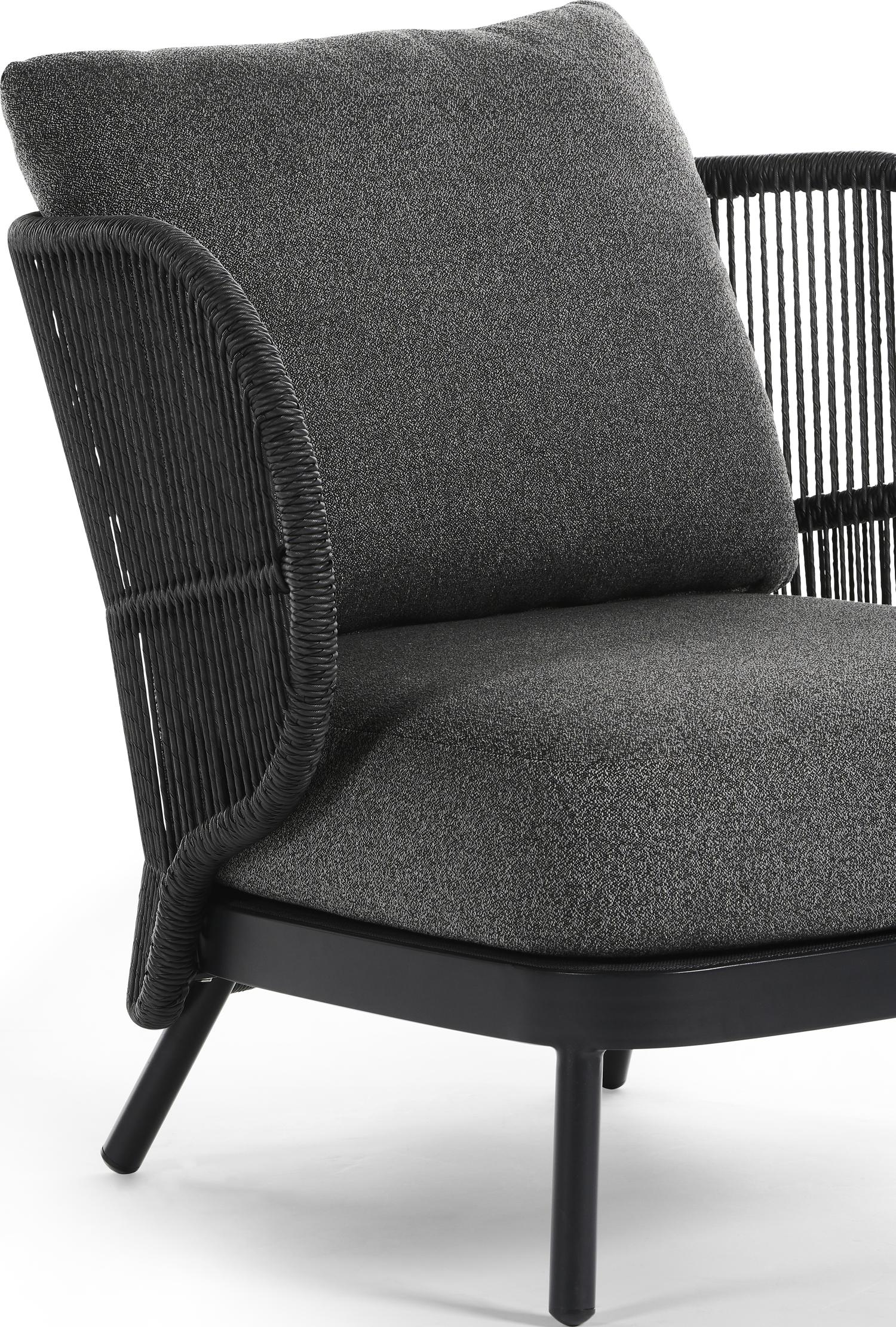 Lugano loungestoel 1-zit in zwart aluminium en zwart gedraaide ronde wicker met catania black all weather cosytica kussen