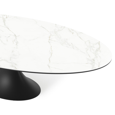 Fano tuintafel ovaal in zwart aluminium en volkeramiek Calacatta - L 290 x B 148 x H 75 cm