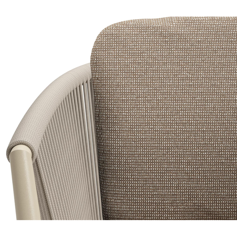 Orso tuinstoel in beige aluminium en beige verticaal geweven ronde rope met luxe zitkussen in All Weather Solica Firenze Earth