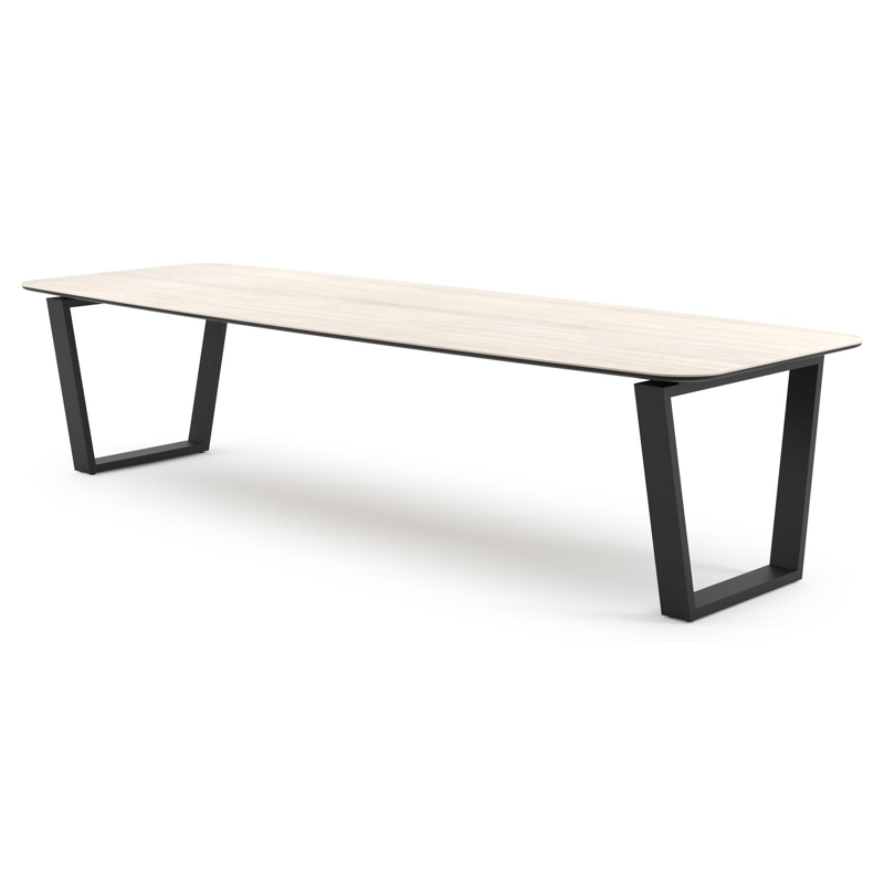 Table de jardin Pagino forme de bateau en aluminium noir et céramique pleine Travertino Bianco - Lg. 315 x Lrg. 115 x Haut. 73 cm