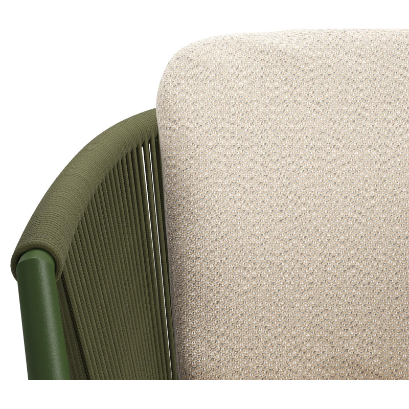 Orso tuinstoel in groen aluminium en groen verticaal geweven ronde rope met luxe zitkussen in All Weather Sunbrella® Luxe Lopi Sand