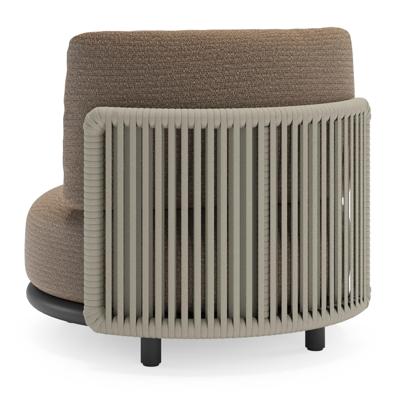 Fauteuil de jardin Lomano en aluminium noir et corde luxe plate tissée verticalement beige et coussins en all weather solica Firenze Bamboe