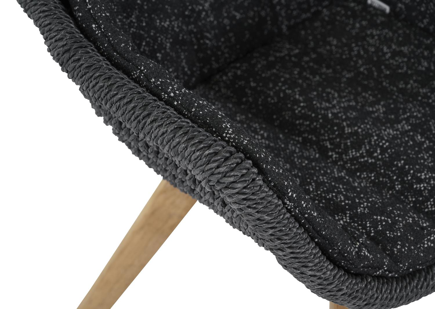 Pagino tuinstoel in teak en naturel wicker met kussen in tweed raven all weather sunbrella® luxe