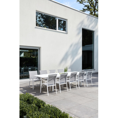 Calobra verlengbare tuintafel in wit aluminium en glas wit - L 220/330 x B 107 x H 75 cm