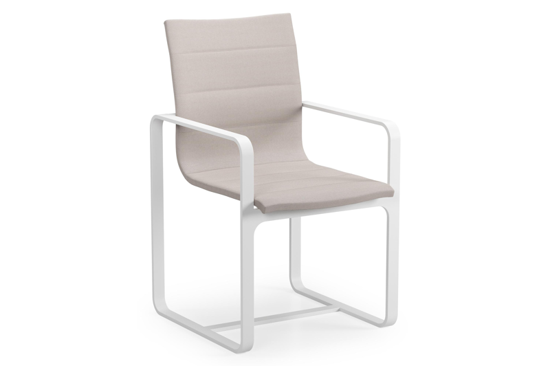 Atessa tuinstoel in wit aluminium en beige luxe textilene