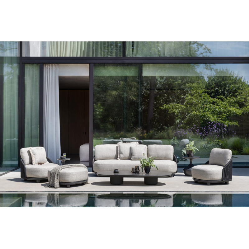 Salon de jardin Vadelo en aluminium noir et corde ronde tissée verticalement noir et coussins en all weather sunbrella® luxe chartres pewter