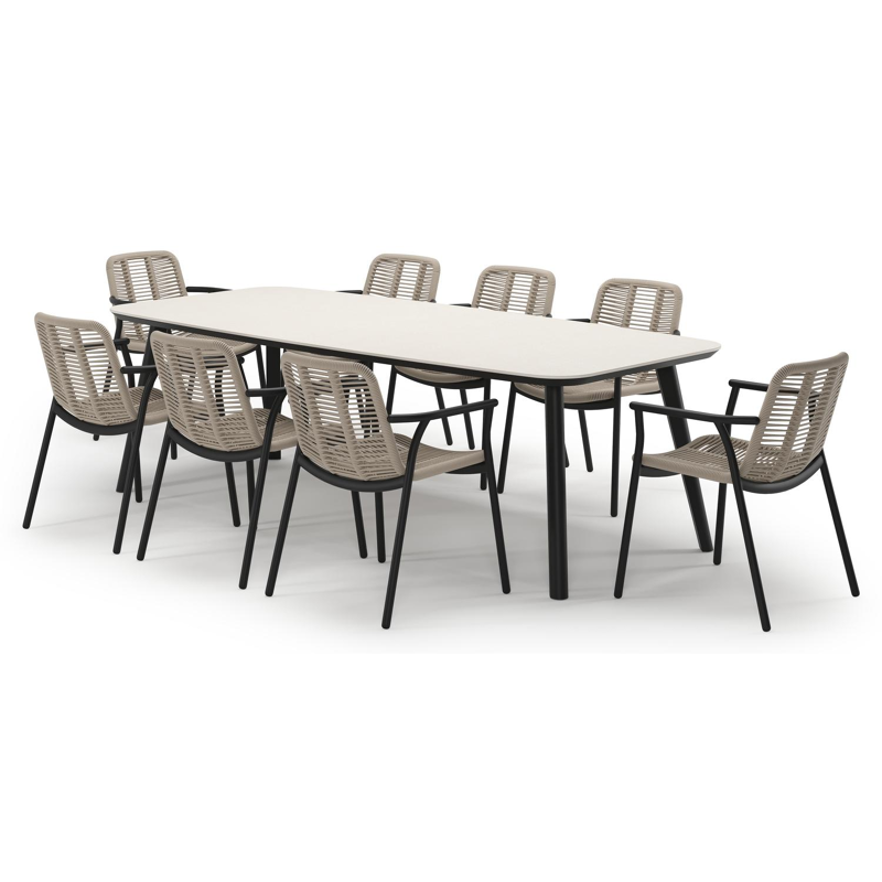 Mosa tuinset in zwart aluminium en crema minerale sintered stone met 8 stapelbare Berga tuinstoelen