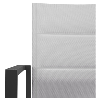 Cirello stapelbare tuinstoel in zwart aluminium en grijs comfort textilene