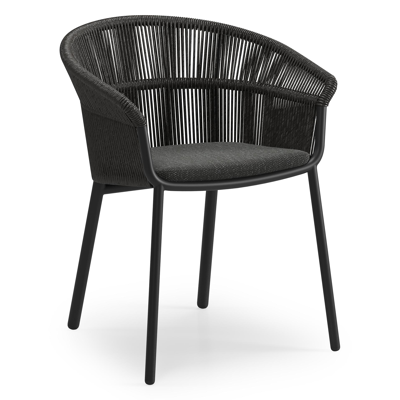 Matera stapelbare tuinstoel in zwart aluminium en zwart gedraaide ronde wicker met kussen in sky black weather+ softtouch