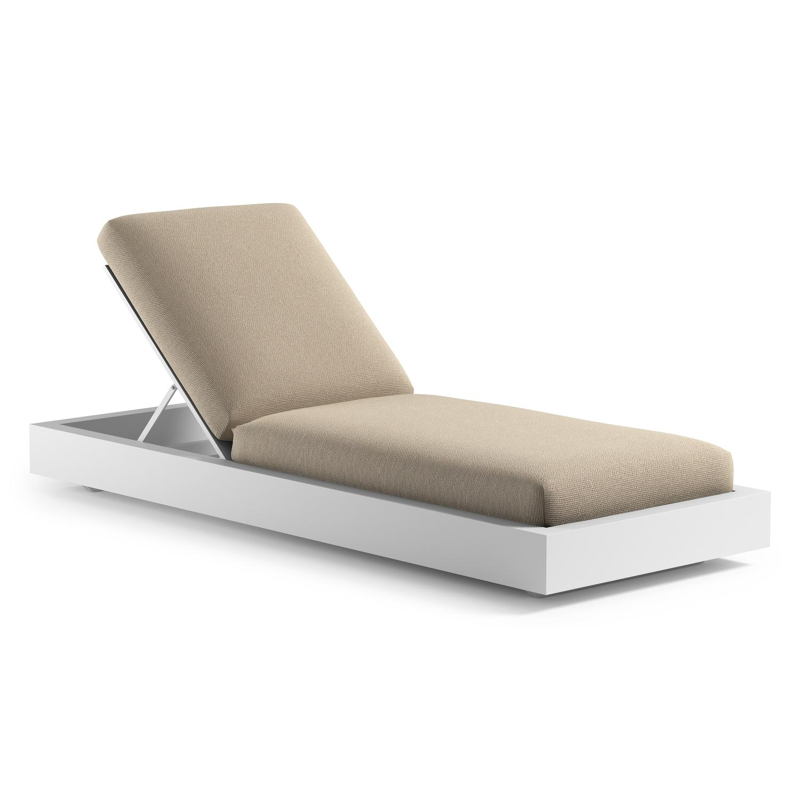 Como verstelbaar ligbed in wit aluminium met althea chalk all weather Cosytica kussen