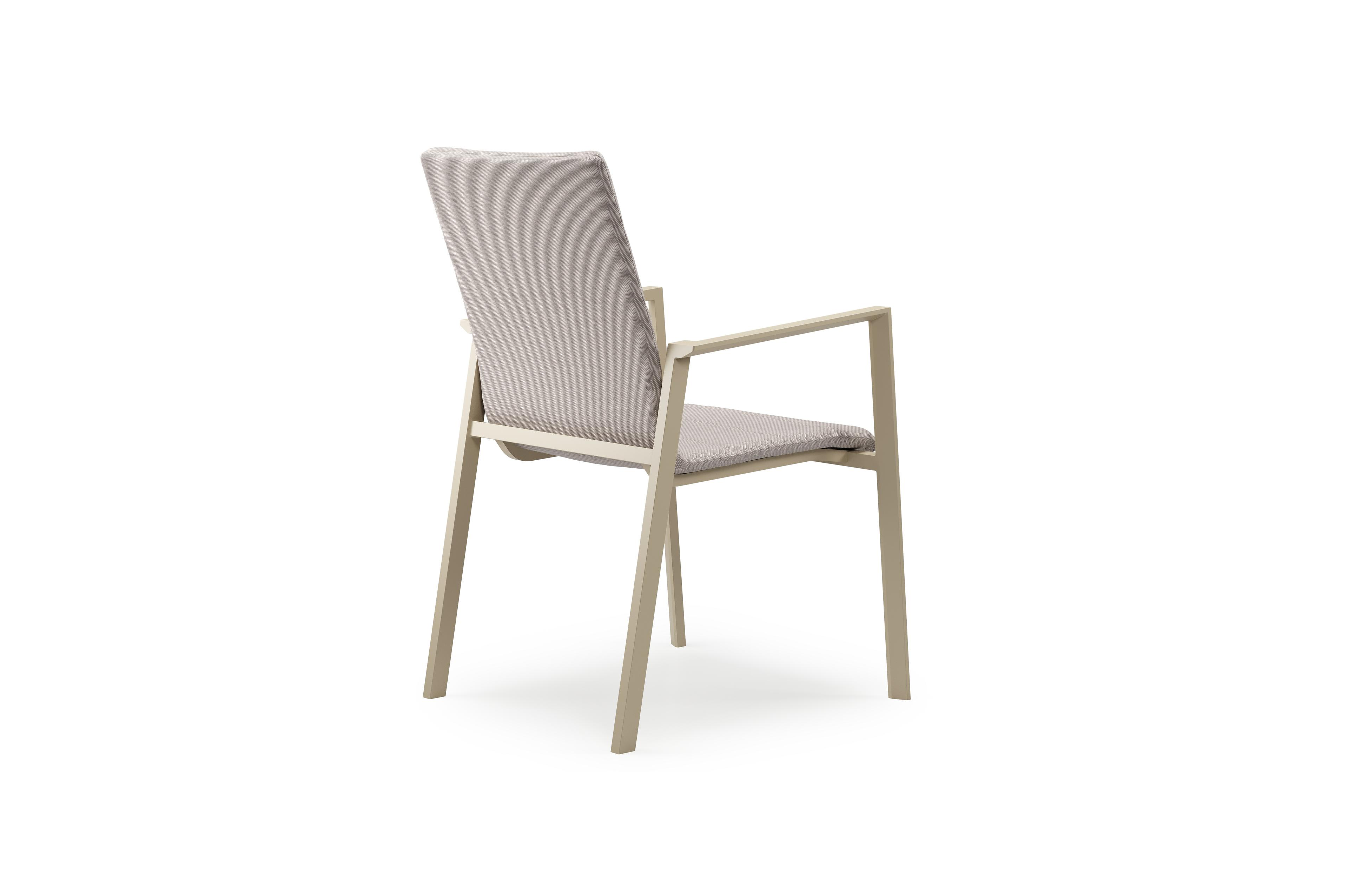 Cirello tuinstoel in beige aluminium en beige luxe textileen