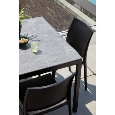 Chaise de jardin empilable Maya noire - matière synthétique