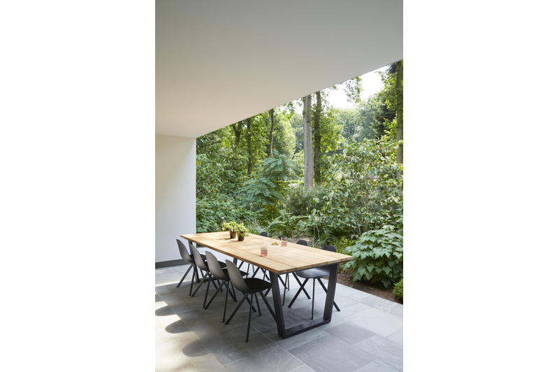 Pagino tuintafel rechthoekig in zwart aluminium en teak - L 280 x B 110 x H 73,5 cm