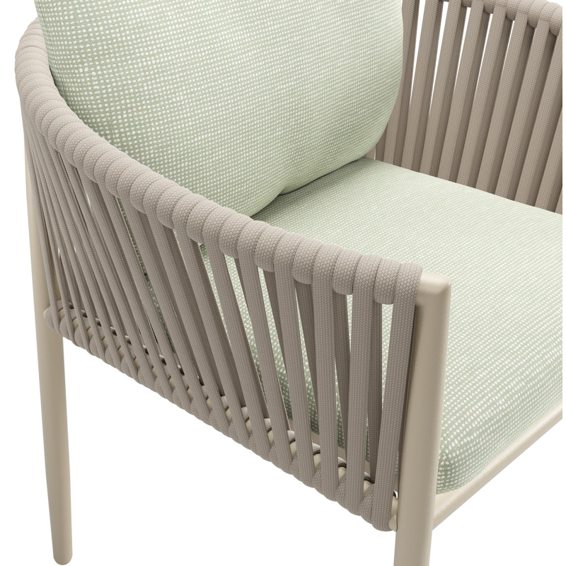 Organo tuinstoel in beige aluminium en beige verticaal geweven luxe vlakke rope met zitkussen in All Weather Sunbrella® Luxe Slow Spirea