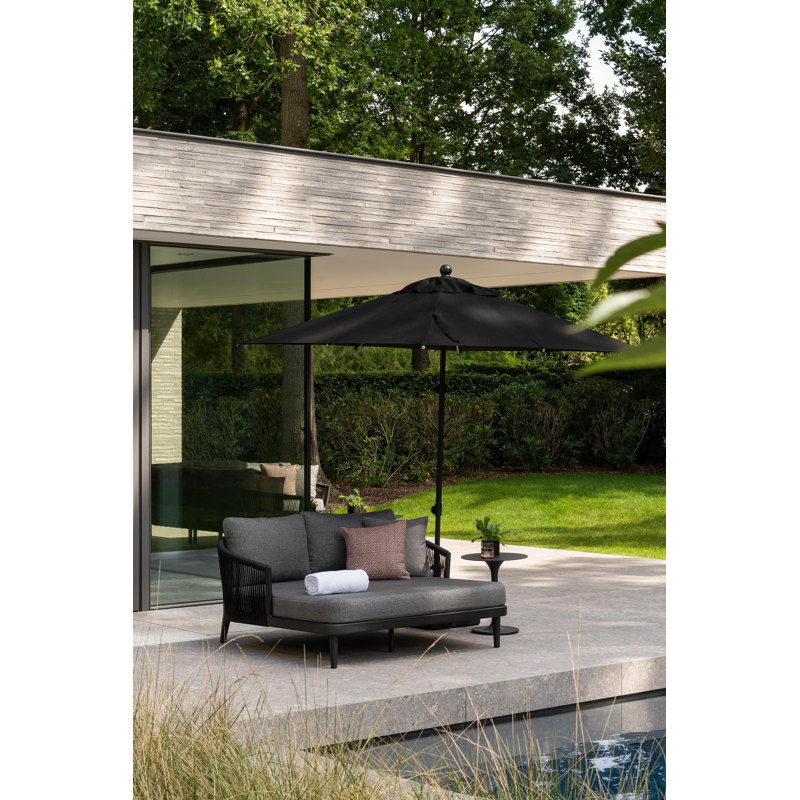 Orso dubbel ligbed in zwart aluminium en zwart verticaal geweven rope met savane tornado all weather sunbrella® luxe kussens met zwart aluminium bijzettafel