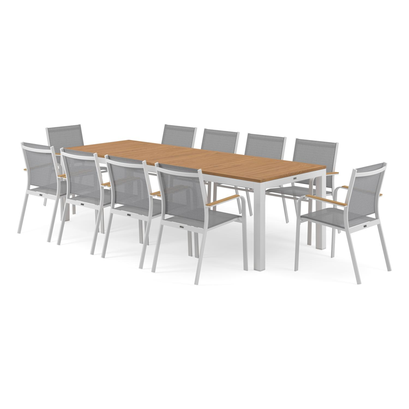 Varese tuinset in wit aluminium en naturel teak tafelblad met 10 stapelbare Amalfi tuinstoelen