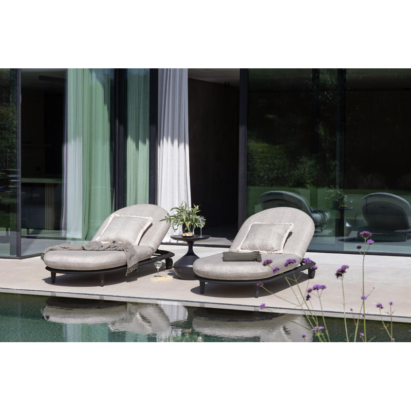 Bomero verstelbaar ligbed in zwart aluminium met chartres pewter all weather sunbrella® luxe