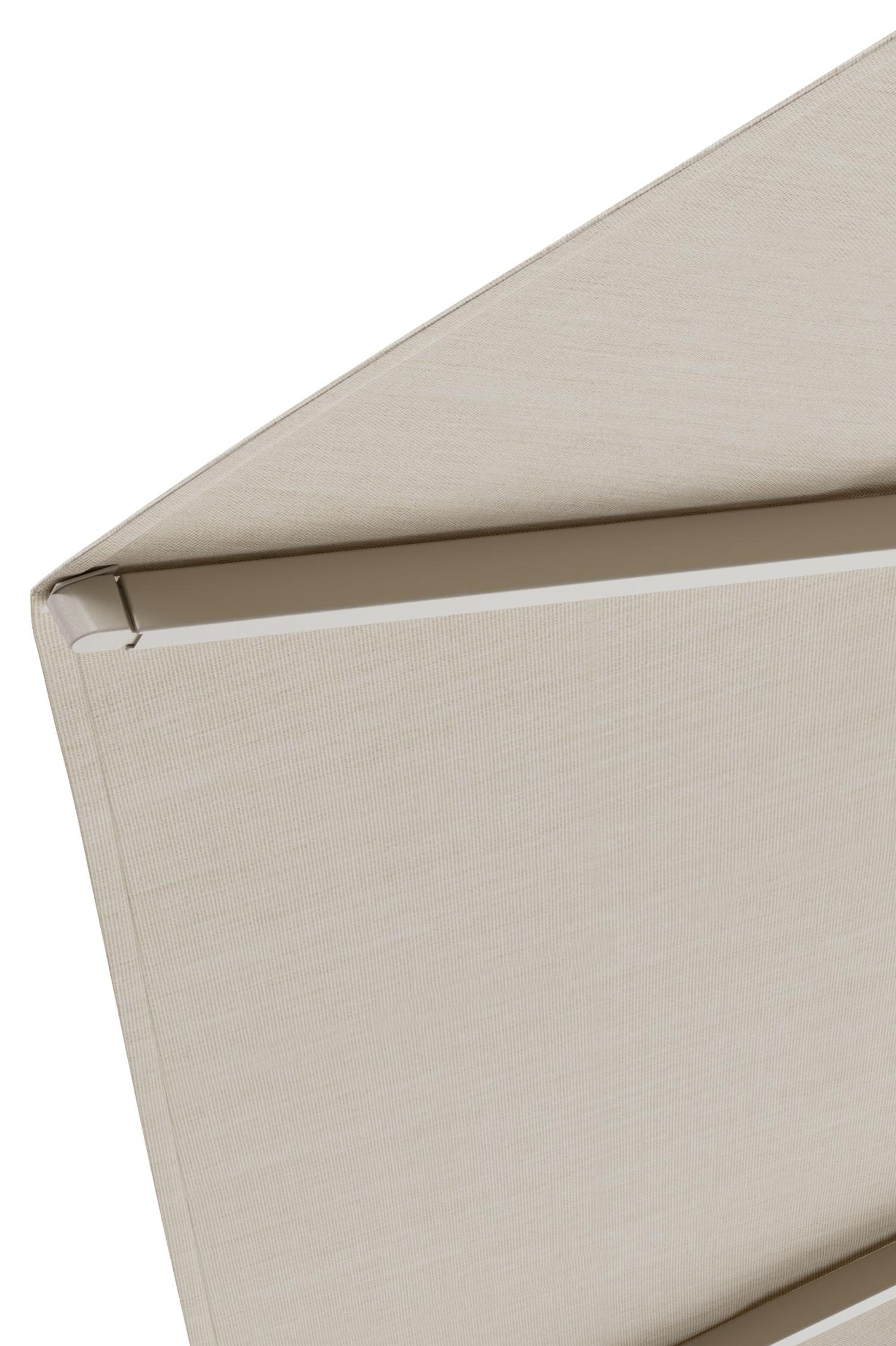 Umbria staanparasol in beige aluminium en Sunbrella Premium beige parasoldoek - Dia. 250 cm met Plana parasolvoet 40 kg