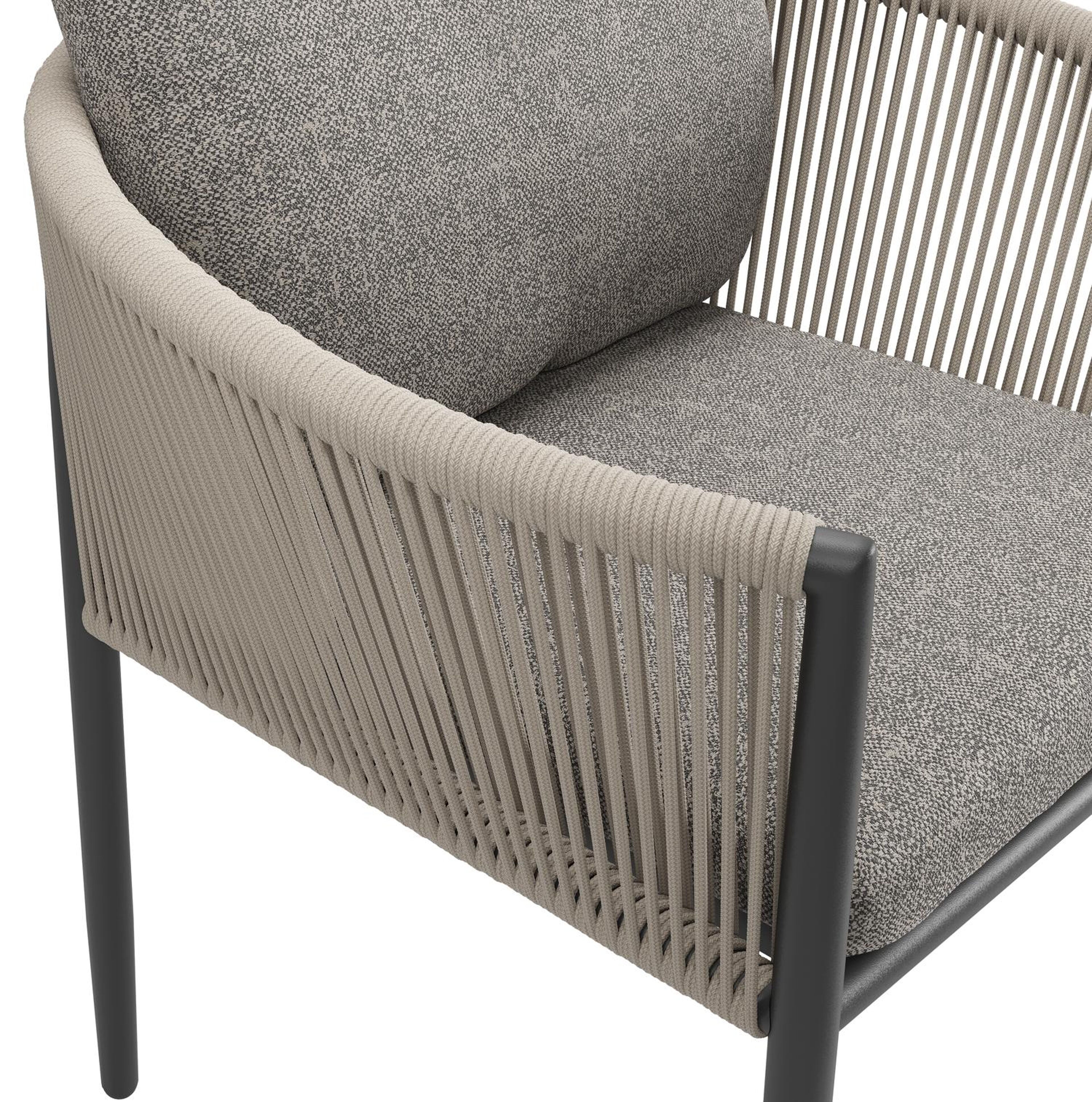 Organo tuinstoel in zwart aluminium en zwart verticaal geweven ronde rope met stoelkussen in All Weather Sunbrella® Luxe Chartres Drizzle