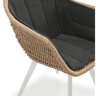 Pagino tuinstoel in wit aluminium en naturel ronde wicker met zitkussen in All Weather Sunbrella® Luxe Chartres Sooty