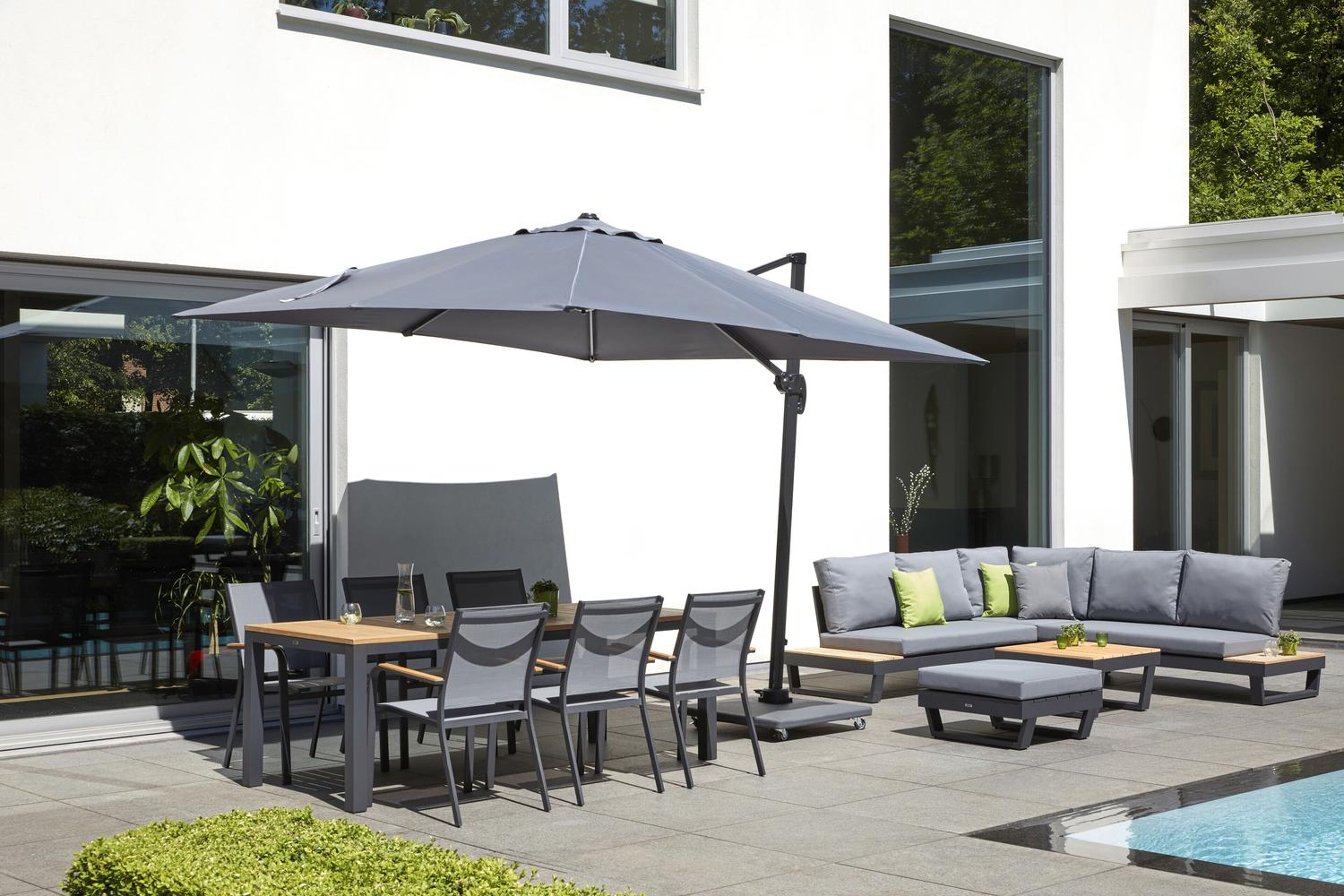 Avola parasolvoet zwart beton van 90 kg met wielen