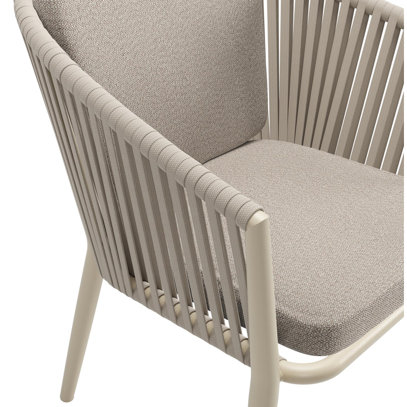 Chaise de jardin Orso en aluminium beige et corde plate tissée verticalement beige avec coussin en All Weather Sunbrella® Luxe Savane Coconut