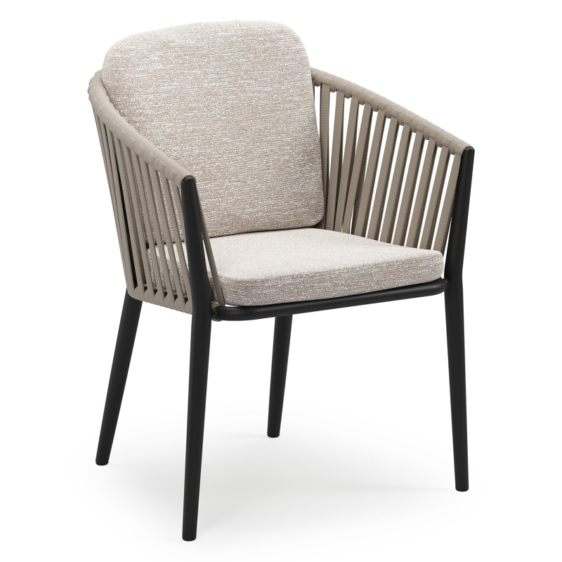 Orso stapelbare tuinstoel in zwart aluminium en beige verticaal geweven luxe vlakke brede rope met stoelkussen in All Weather Sunbrella® Luxe Tundra Sand