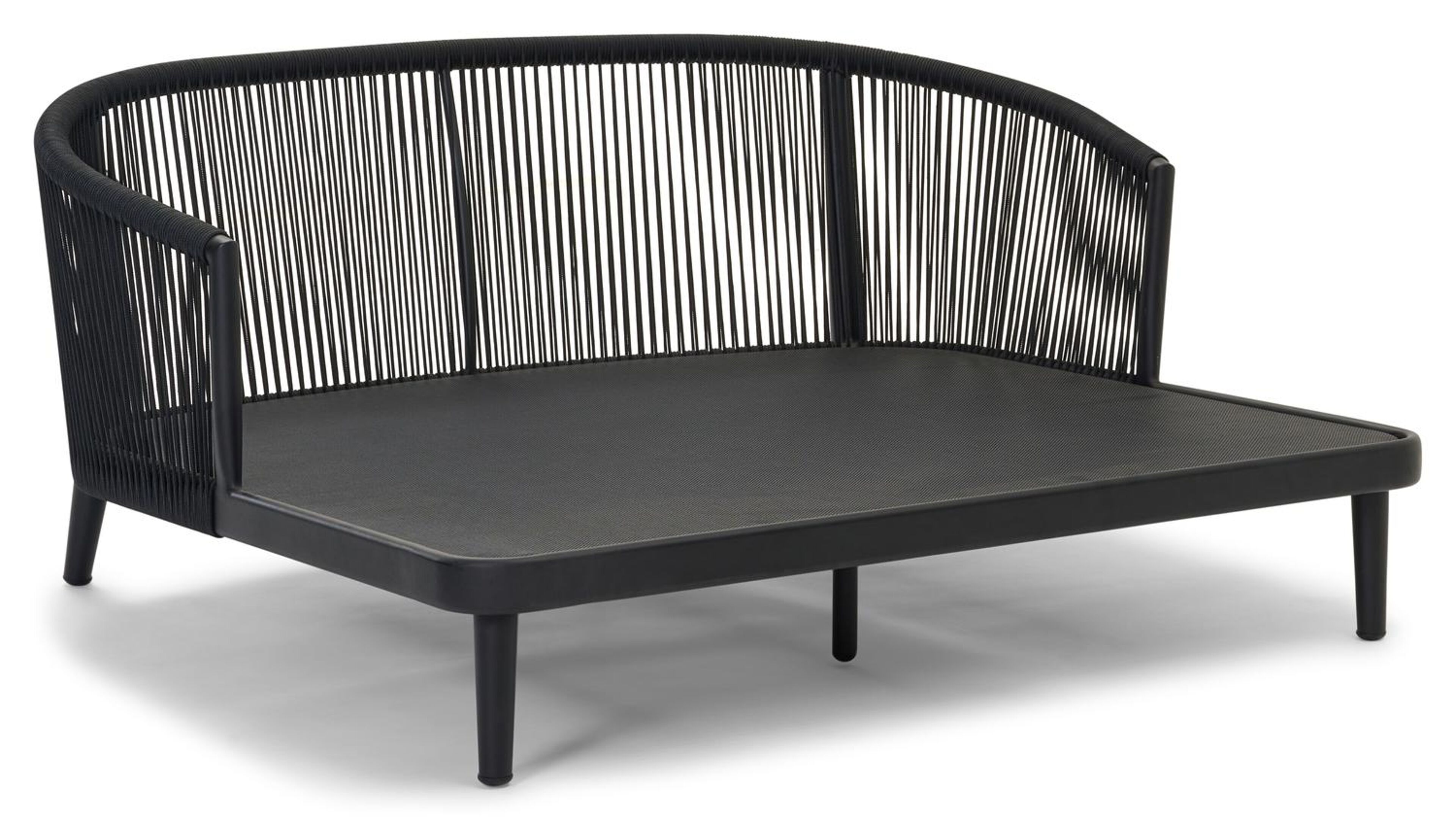 Chaise longue double Orso en aluminium noir et corde ronde tissée verticalement noir avec coussin en All Weather Sunbrella® luxe savane tornado