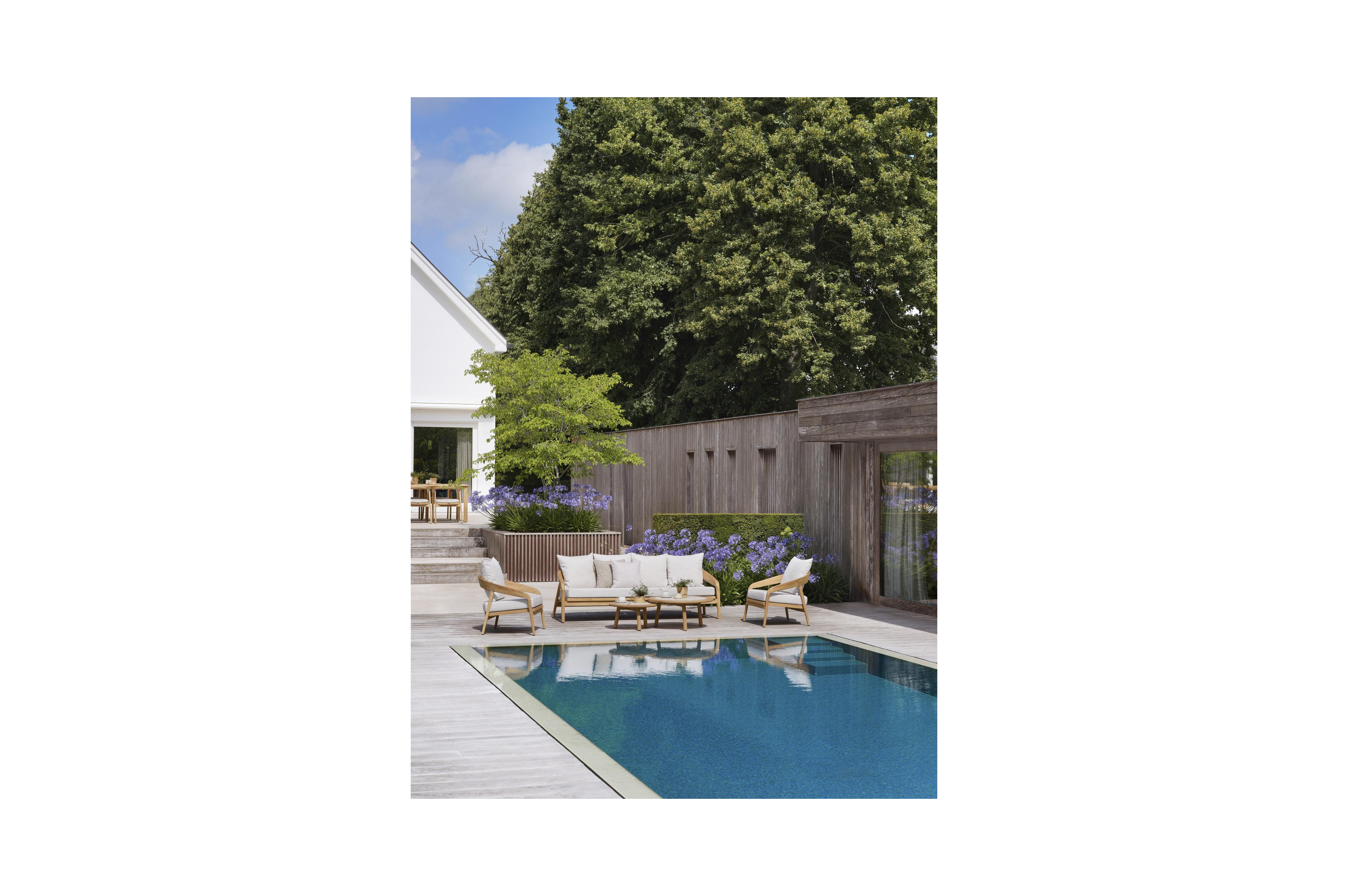 Lacrima loungeset in teak met lopi marble all weather Sunbrella® luxe kussen