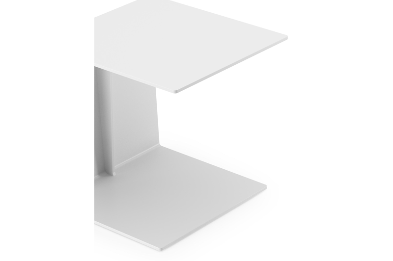 Table d'appoint Tufo en aluminium blanc - Lg 40 x larg. 47 x H 45 cm