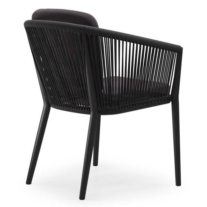 Chaise de jardin Orso en aluminium noir et corde ronde tissée verticalement noir avec coussin en All Weather Sunbrella® Luxe Tundra Red